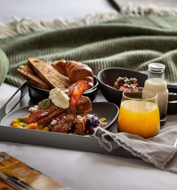 Hotel Fitzroy Dining: breakfast in bed